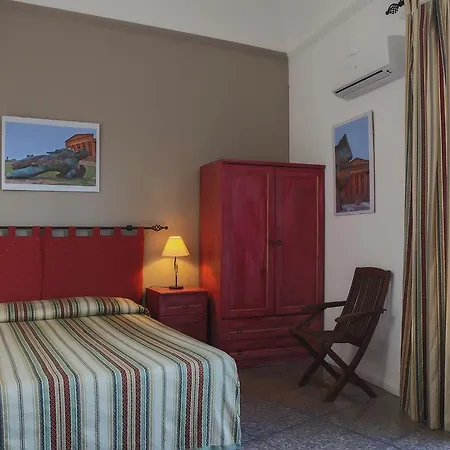 Atenea 191 فندق مبيت وإفطار