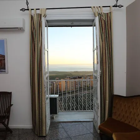 Atenea 191 فندق مبيت وإفطار 2*