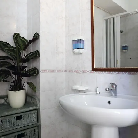 Bed & Breakfast Atenea 191 2*