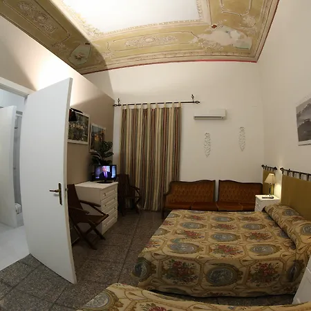 Bed and Breakfast Atenea 191